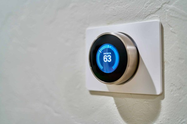 Can You Use Your Smartphone to Monitor and Control a Smart Home Heating System?